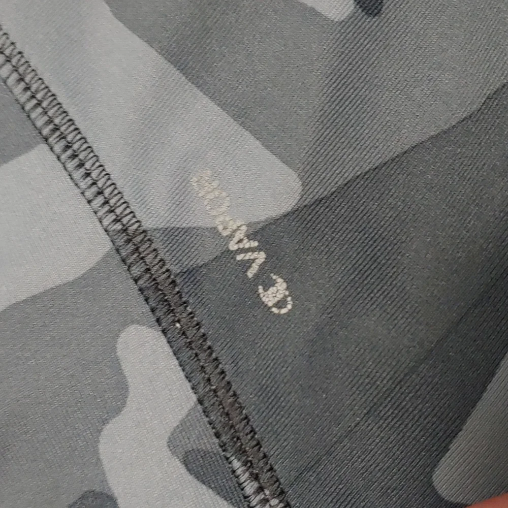 Champion Camo Leggings- L - Picture 3 of 4